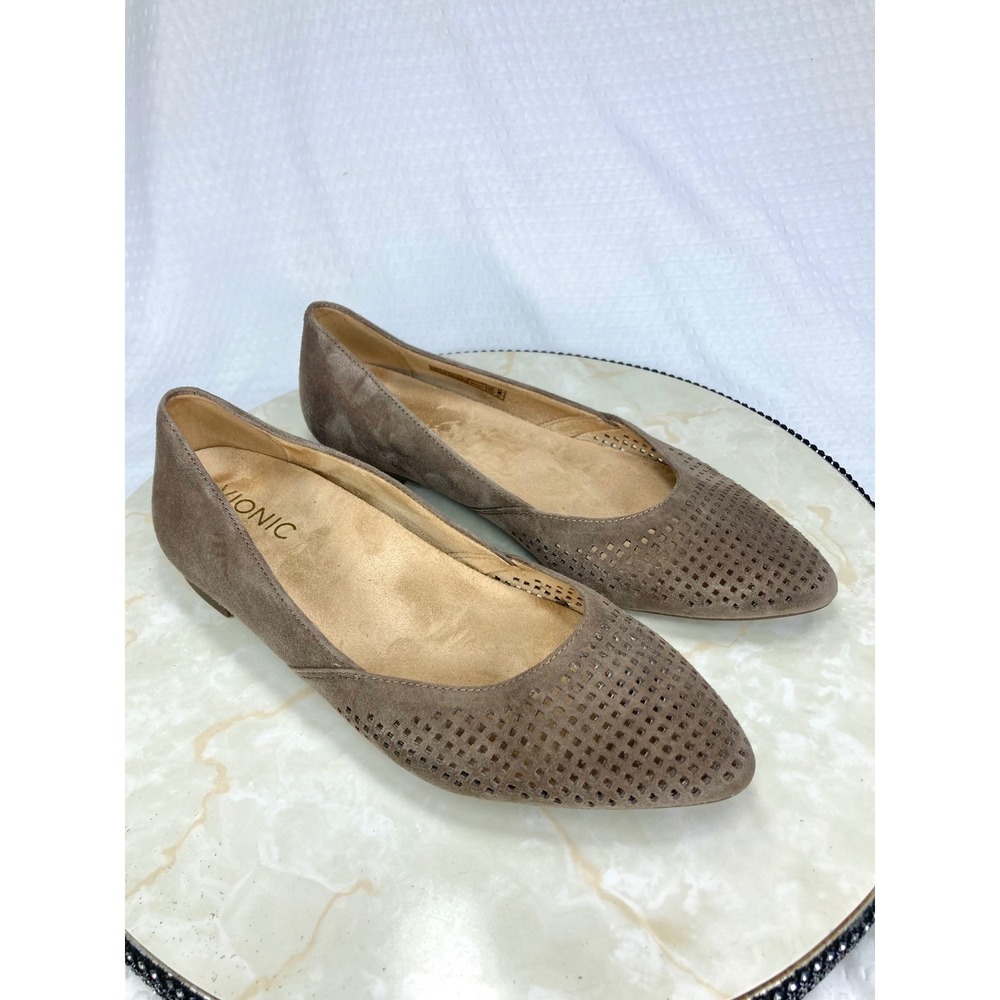 Vionic Posey Pointed Toe Orthotic Ballet Flats Womens 7.5 Taupe Perforated Suede